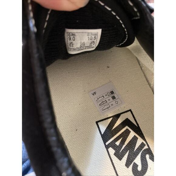 VANS Men’s Old Skool V Low Shoe Sz 9 NWOT Black White Canvas Suede sneaker - Picture 7 of 7